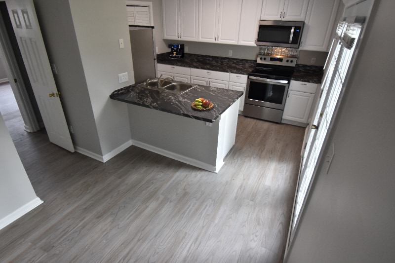 Building Photo - 620 S Main St