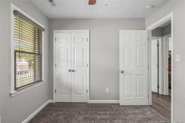 Building Photo - 106 Bluejay Ct
