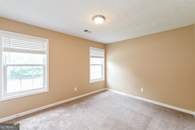 Building Photo - 1684 Summit Pl Way