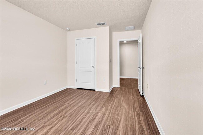 Building Photo - 2262 Willow Springs Dr