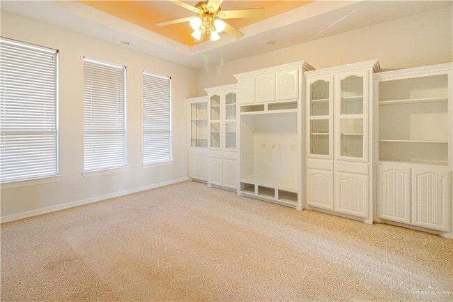 Building Photo - 2801 Summer Breeze Ave