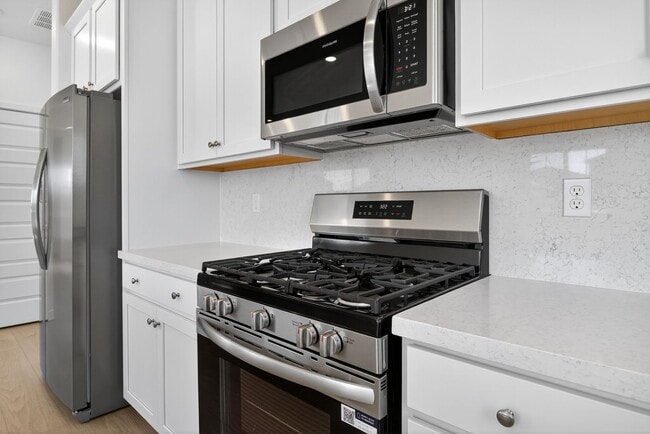 Building Photo - Brand New 4br Home - Waterways at Westlake