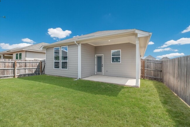 Building Photo - Bright & Charming Fantine Fields Home