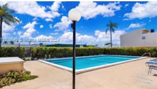 Building Photo - 8837 NE 4th Avenue Rd