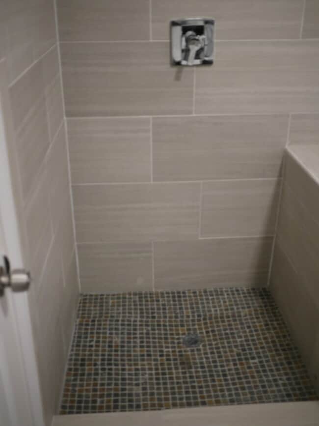 Building Photo - Charming 2-Bed, 1.5-Bath Home with 2-Car Garage in Hesperia, CA!