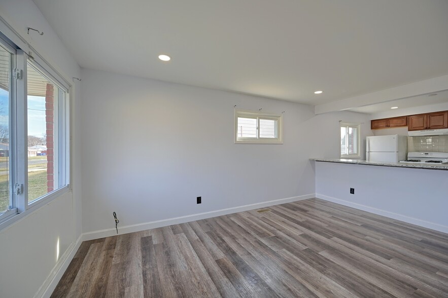 Building Photo - 11134 Superior Ave