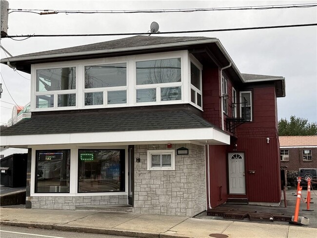 Primary Photo - 1037 Cass Ave