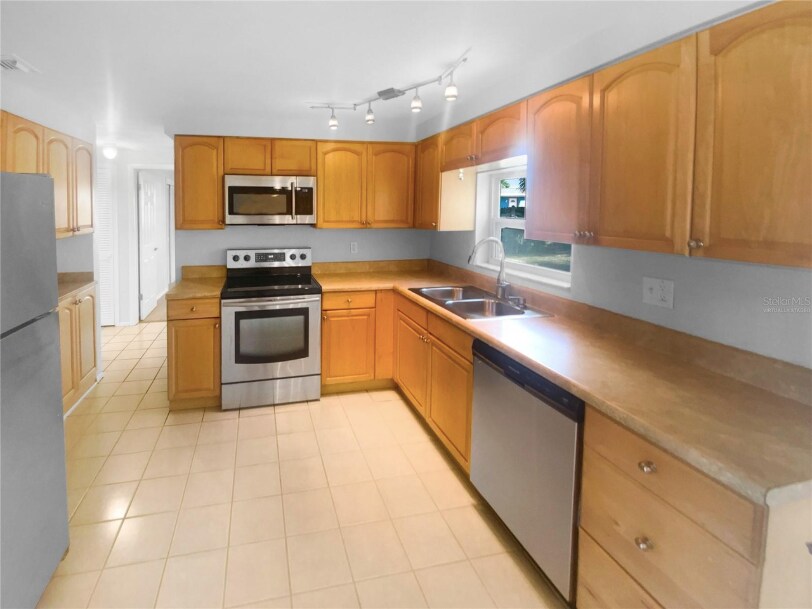 Building Photo - 3706 Cheswick Dr