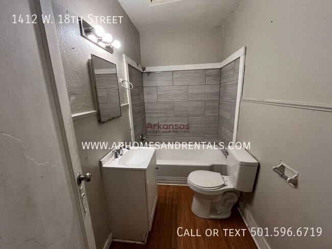 Building Photo - 1412 W 18th St