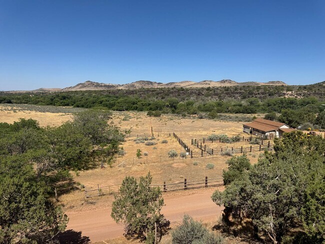 Building Photo - Truly unique and one of a kind Baker Reservoir home. Price Reduced! 3-Month Lease Option Available!