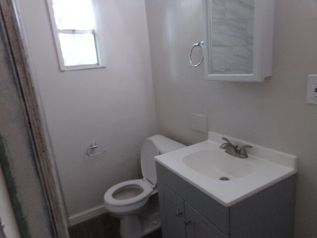 Building Photo - 404 Poplar St