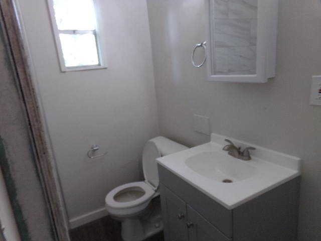 Building Photo - 404 Poplar St