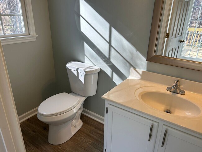 Building Photo - 4010 Selda Dr