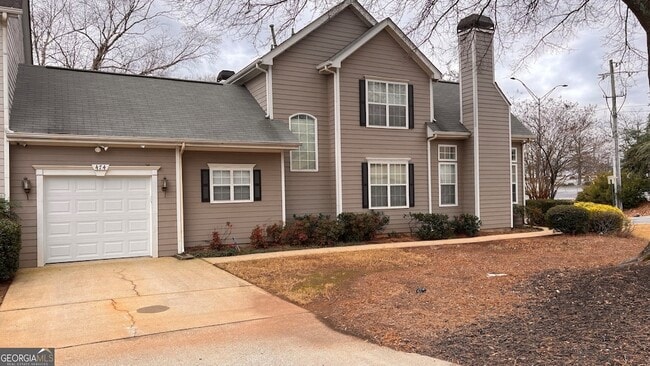 Building Photo - 474 Fraser St SE