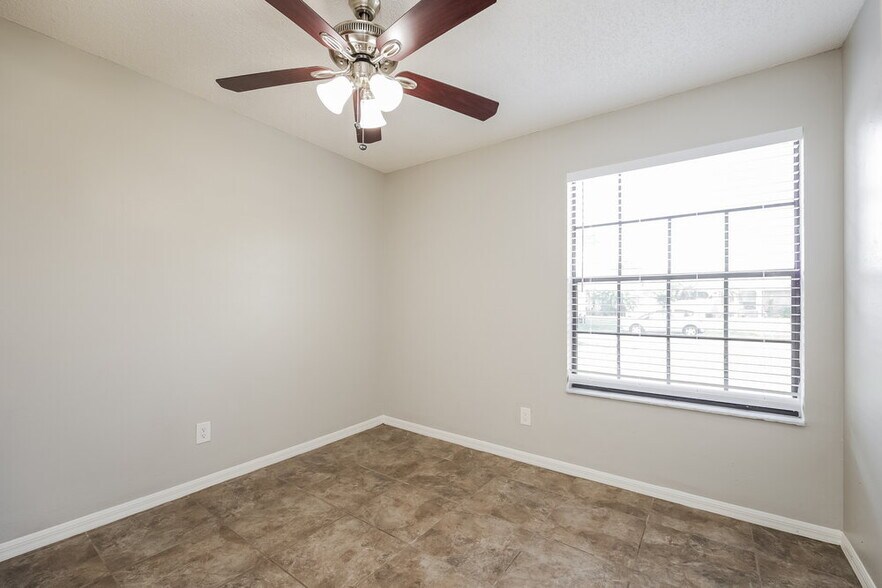 Building Photo - 8476 Coral Dr