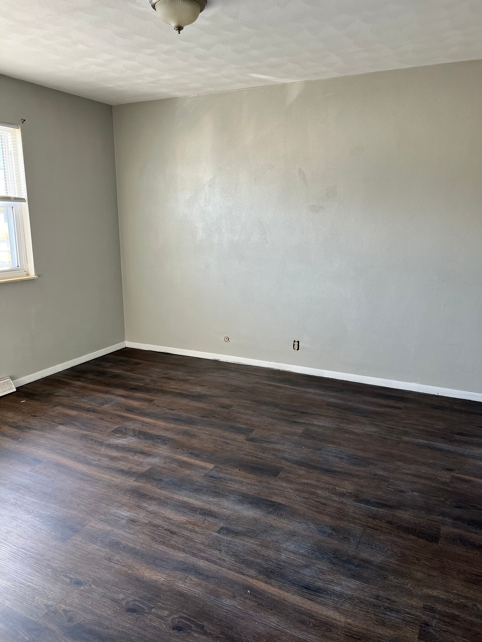Bedrooms 1 - 40 Adeline Ct