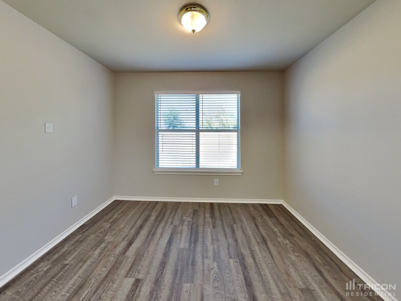 Building Photo - 314 Ohara