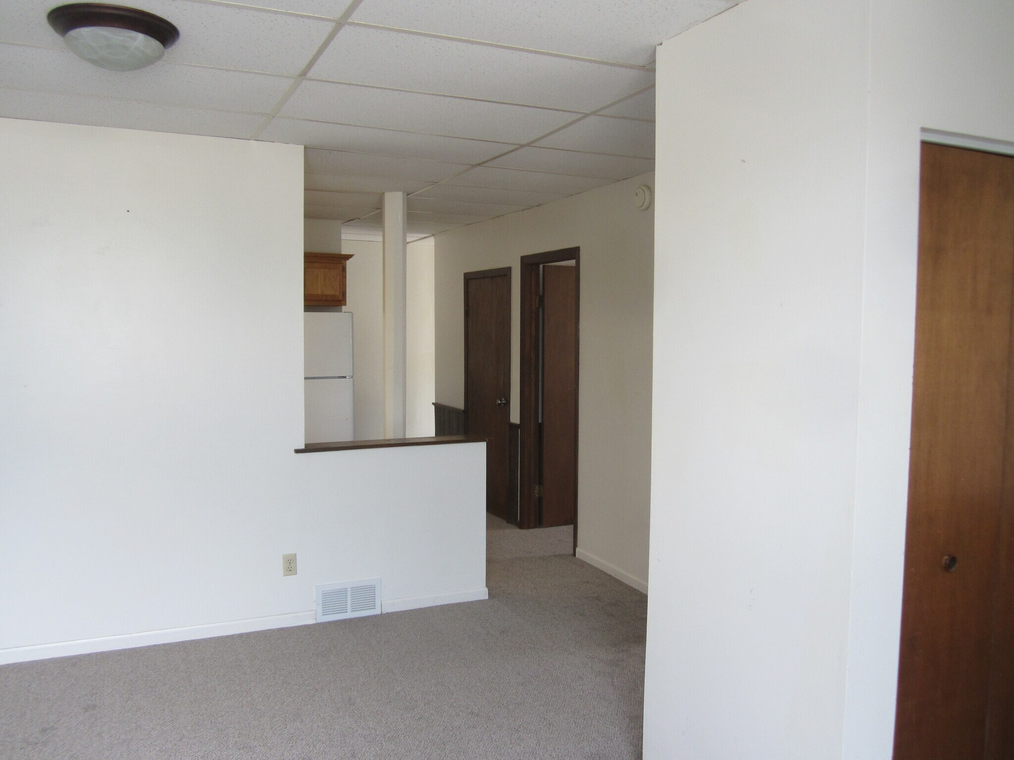 Building Photo - 108 S Main St