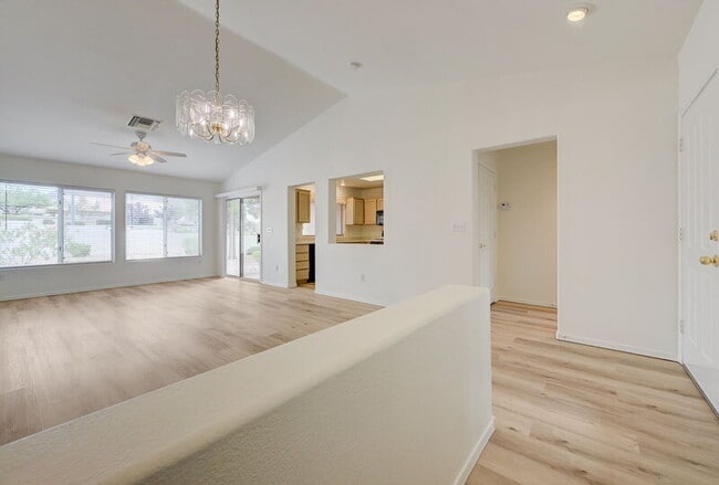 Building Photo - 2613 Breakers Creek Dr