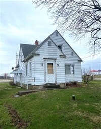 Building Photo - Three bedroom, single family home