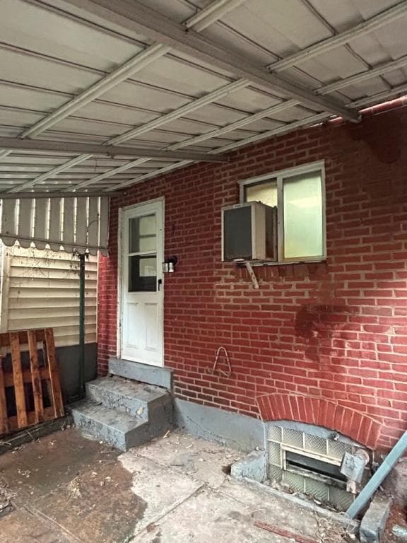 Building Photo - Close to the Children's Hospital - 117 53rd St