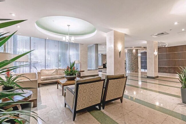 Building Photo - 3901 S Ocean Dr