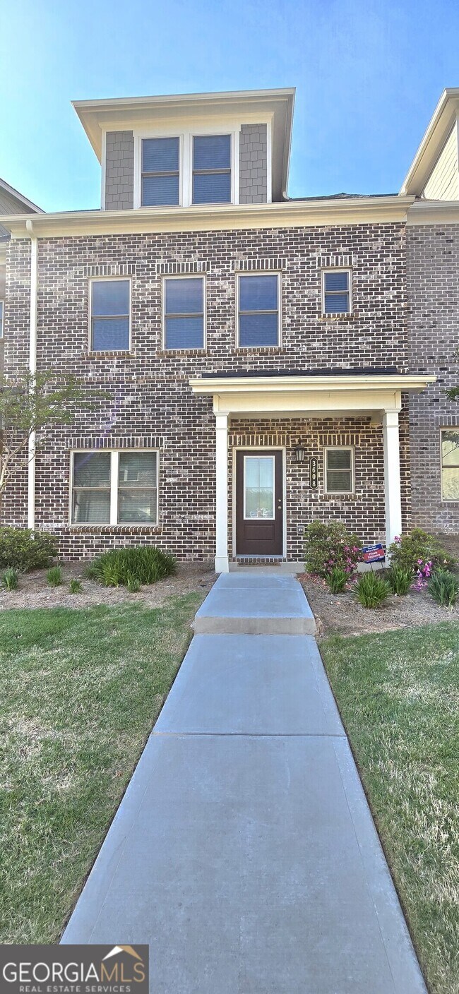 Building Photo - 3608 Hidden Valley Cir