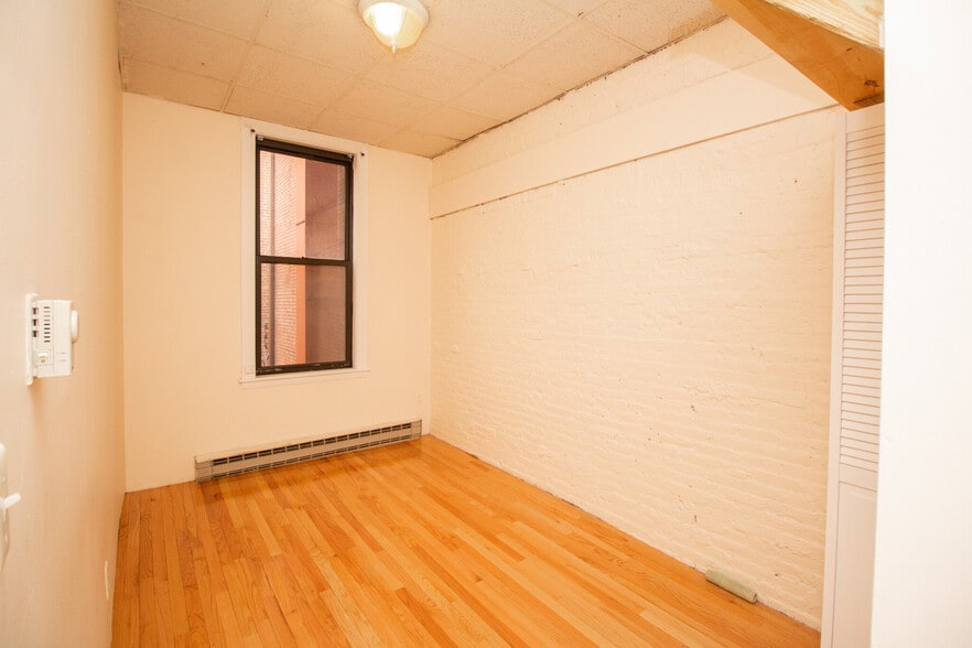 Building Photo - 217 Washington St