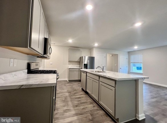 Building Photo - 47 Currant Cir