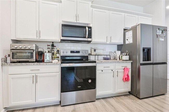Building Photo - 301 Merganser Dr