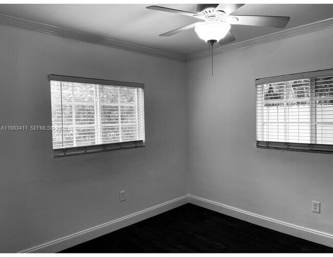 Building Photo - 1300 Salzedo St