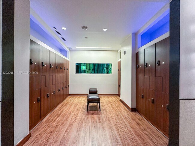 Building Photo - 6801 Collins Ave