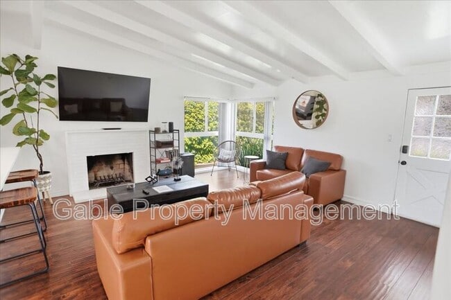 Building Photo - 27453 Santa Clarita Rd