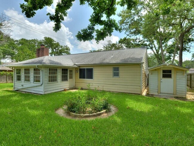 Building Photo - 11502 Toledo Dr