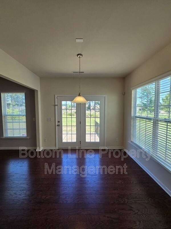 Building Photo - 10708 Sky Chase Ave NW