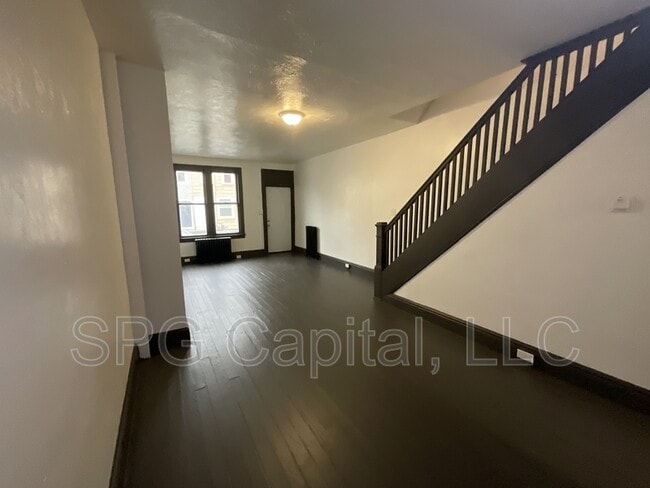 Building Photo - 649 W College Ave