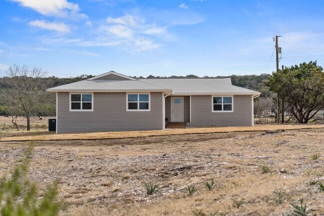 Building Photo - 2-5 ACRES IN HARKER HEIGHTS! FOUR BEDROOMS...
