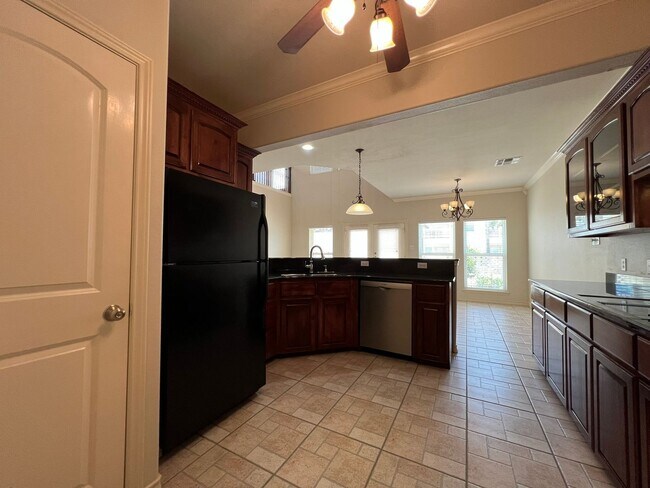 Building Photo - Resort-Style Island Living at Joya Del Mar!