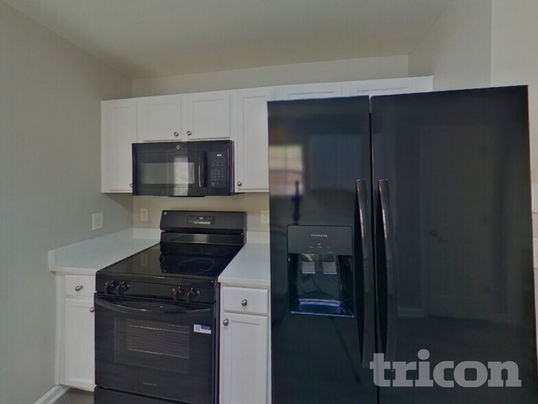 Building Photo - 1482 Kindred Cir NW