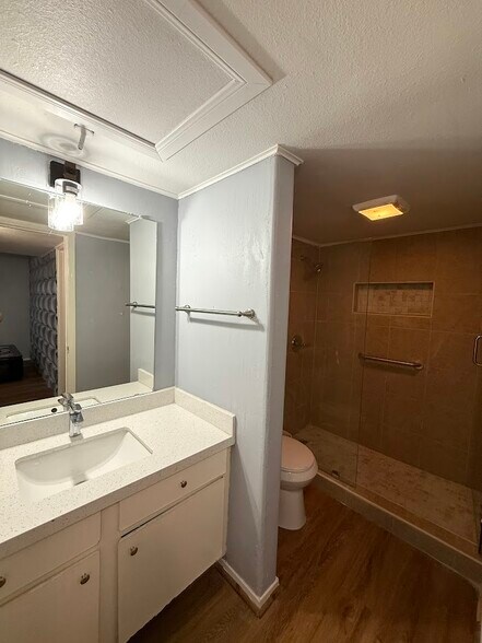 Building Photo - 401 Ringgold Rd