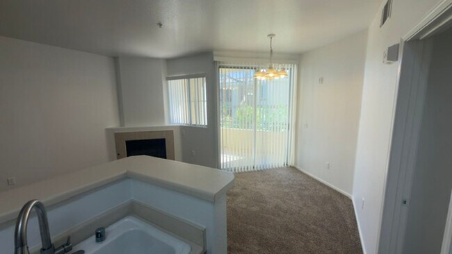 Building Photo - 7115 S Durango Dr