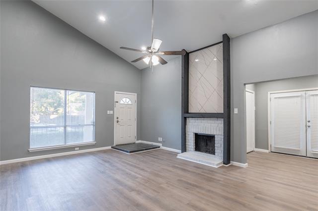 Building Photo - 727 Sceptre Cir