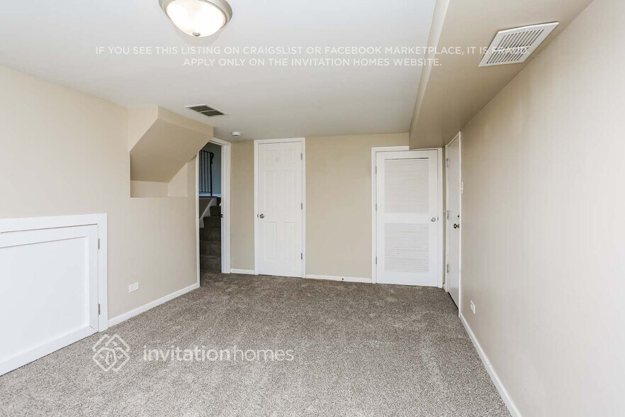 Building Photo - 5824 Orange Ln