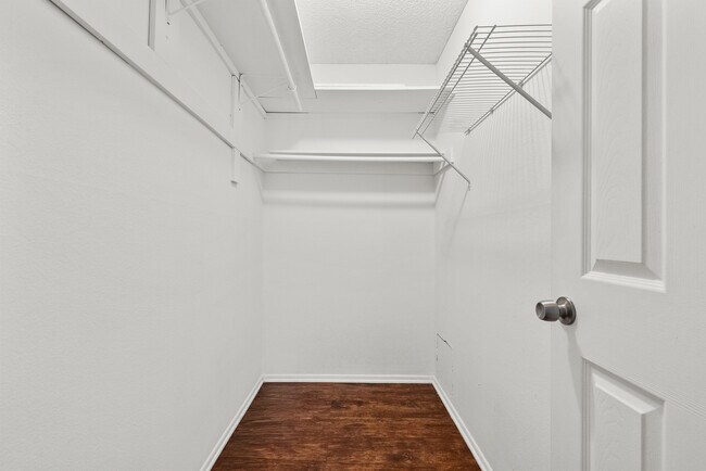 Building Photo - 5700 Etiwanda Ave