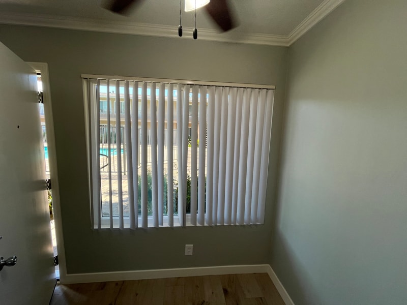 Building Photo - 20033 Saticoy St