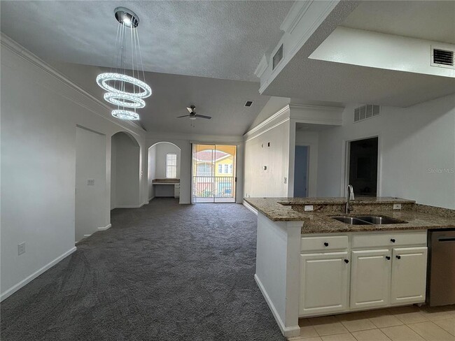 Building Photo - 12008 Villanova Dr