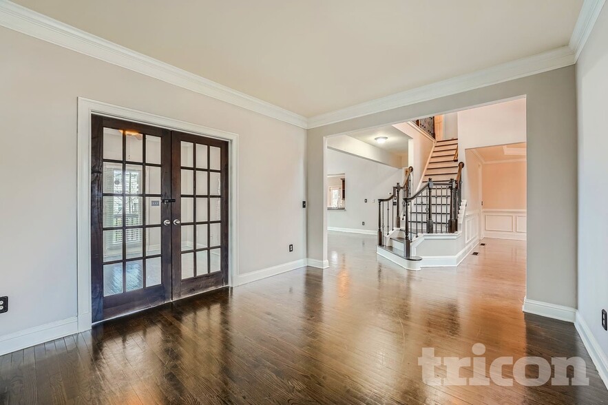 Building Photo - 6660 Granite Gate Pass