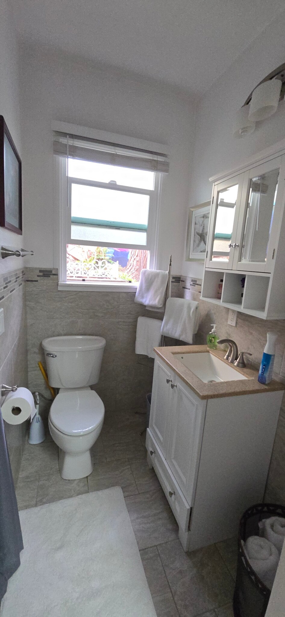 Building Photo - 1447 Lincoln Way