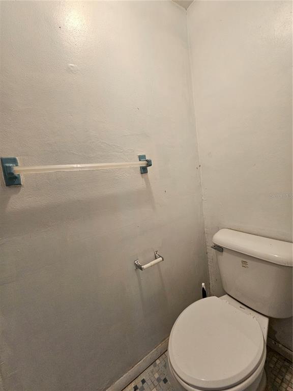 Building Photo - 15812 Sea Pines Dr