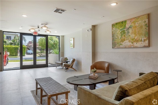 Building Photo - 1303 Orange Grove Ave